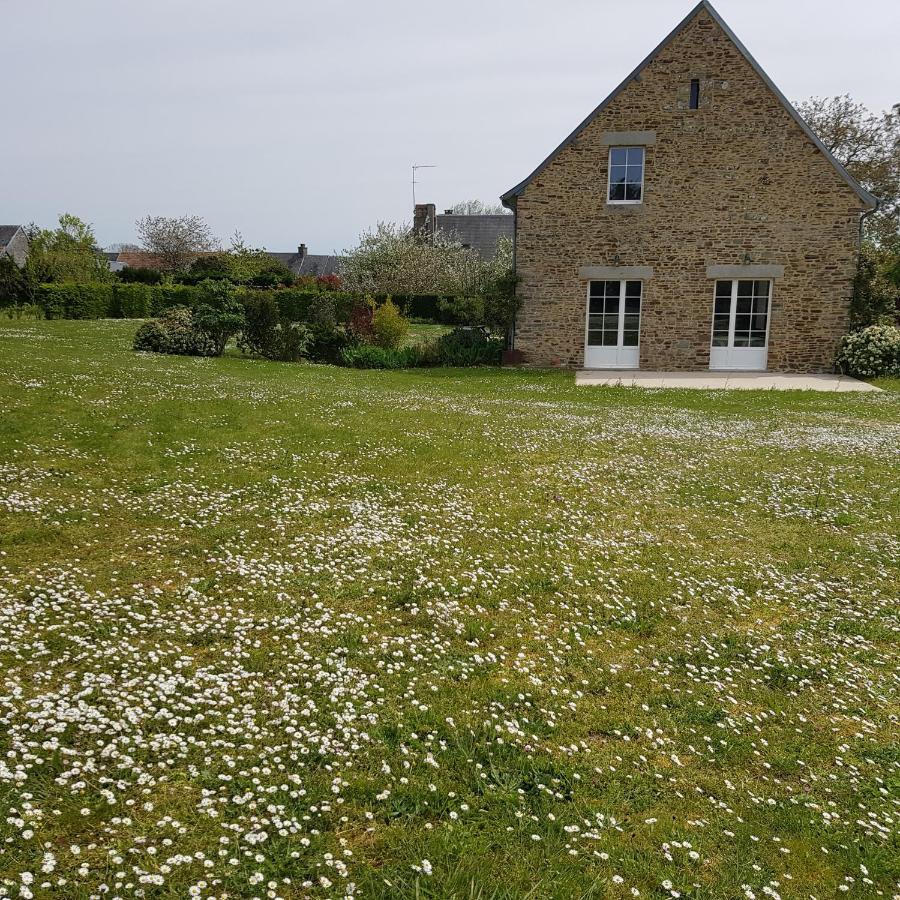Maison Tombelaine Vains Exterior foto